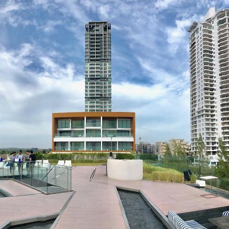 Veranda Residence Pattaya X Sea & Sky View Na Chom Thian Exterior photo