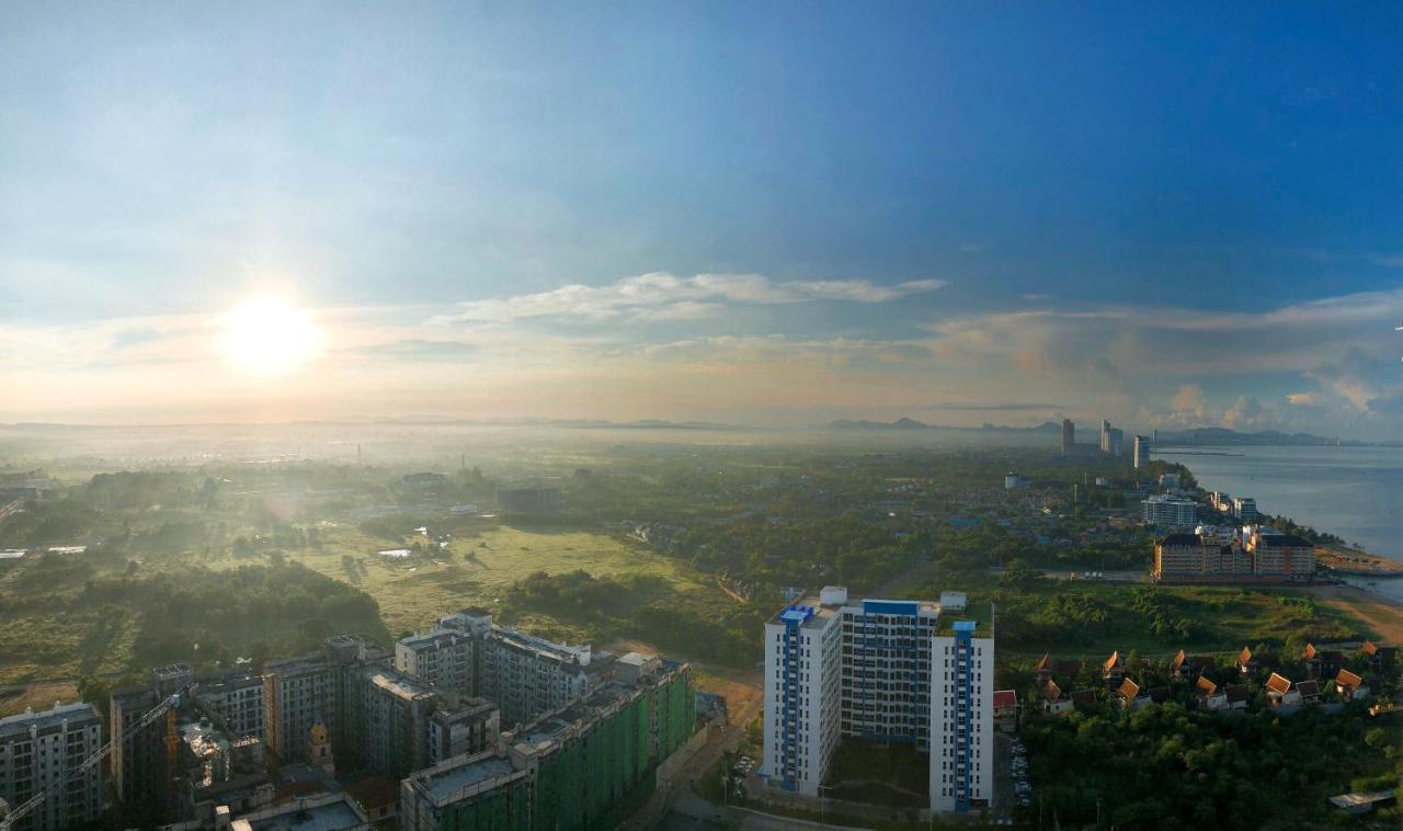 Veranda Residence Pattaya X Sea & Sky View Na Chom Thian Exterior photo